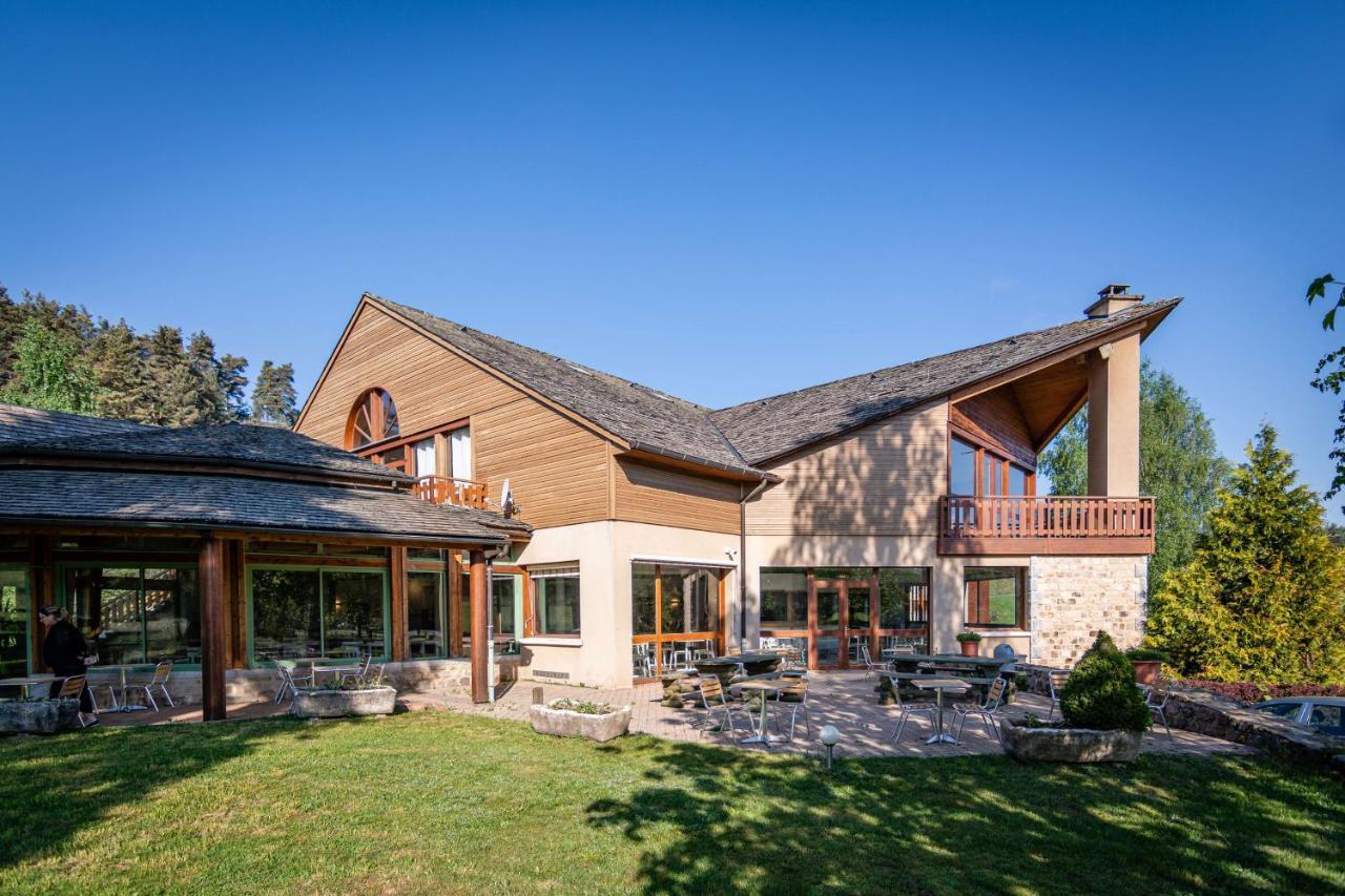 Les Hameaux De Lozere Sure Hotel Collection By Best Western Fournels Exterior photo