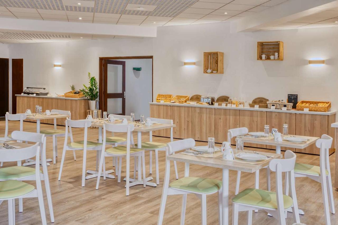 Les Hameaux De Lozere Sure Hotel Collection By Best Western Fournels Exterior photo